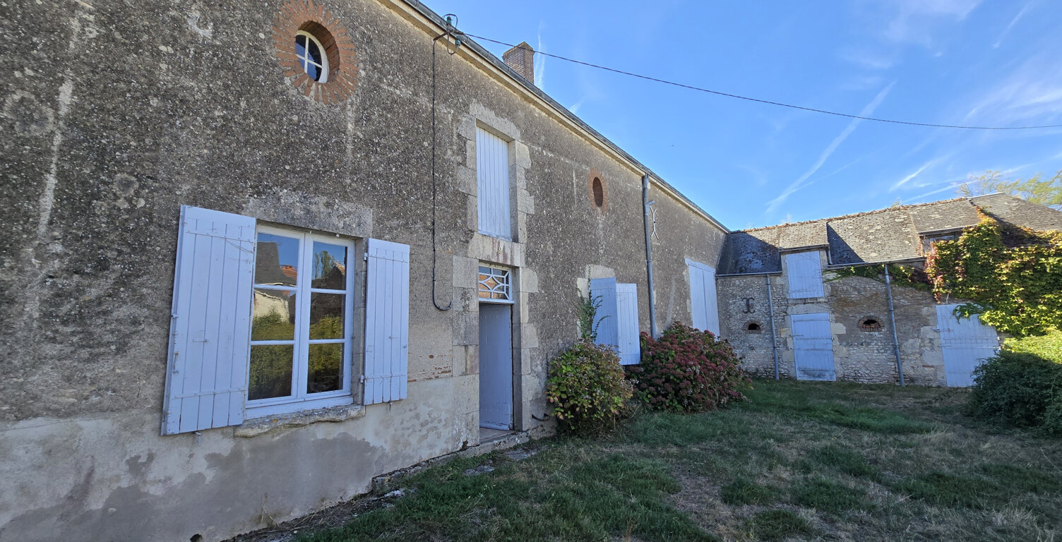 15 MN DE BEAUGENCY - ANCIEN CORPS DE FERME À RÉNOVER   BEAU — photo 1