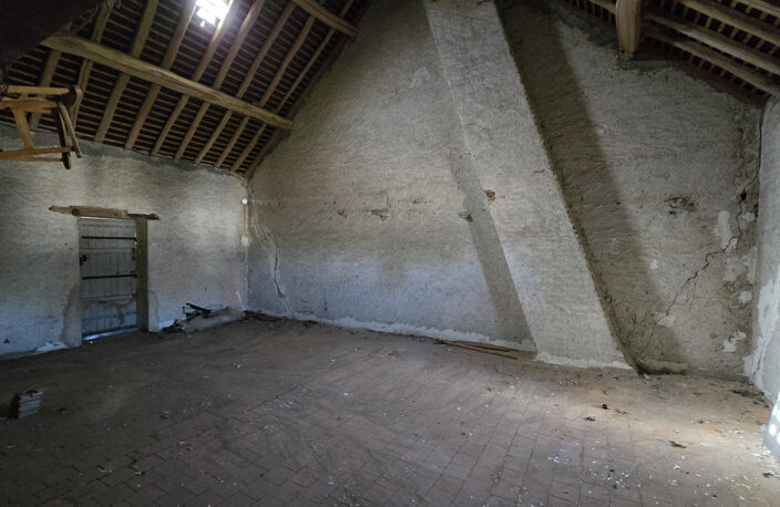 15 MN DE BEAUGENCY - ANCIEN CORPS DE FERME À RÉNOVER   BEAU — photo 5