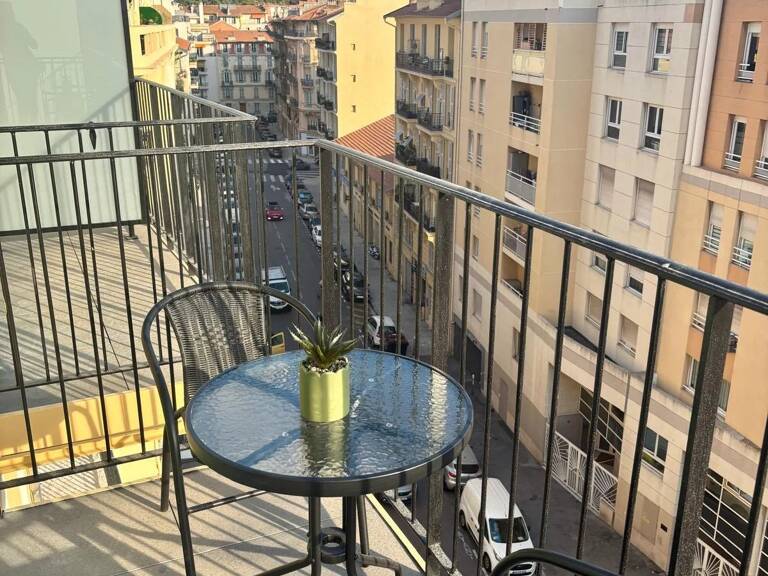 2 PIECES-DUPLEX-NEUF-DERNIER ETAGE-BALCON-REPUBLIQUE — photo 1