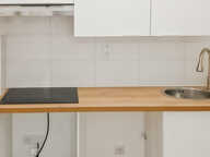 Studio rénové idéalement situé — photo 3