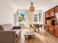 Villefranche-sur-mer- Beau 3 pièces de 52 m² en dernier étage à deux pas de la mer — photo 2