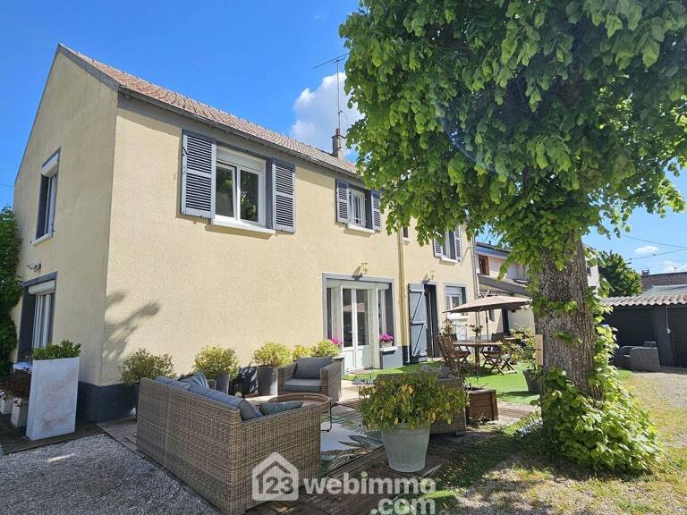 Maison - 201m² - Maisse — photo 1