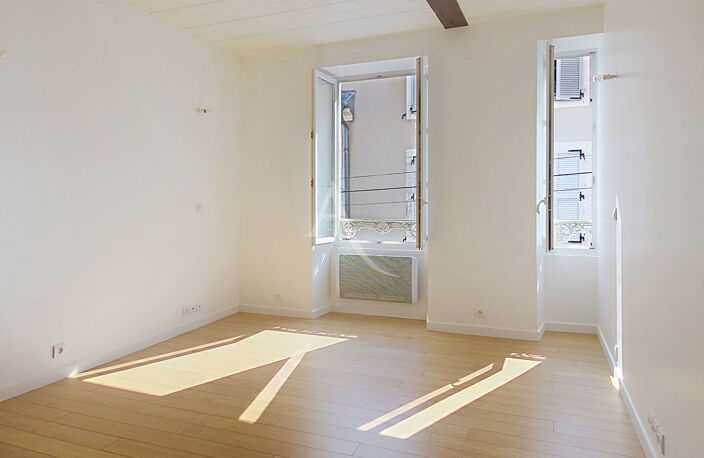 Pau Centre - Studio rénové - Cave et cellier — photo 2