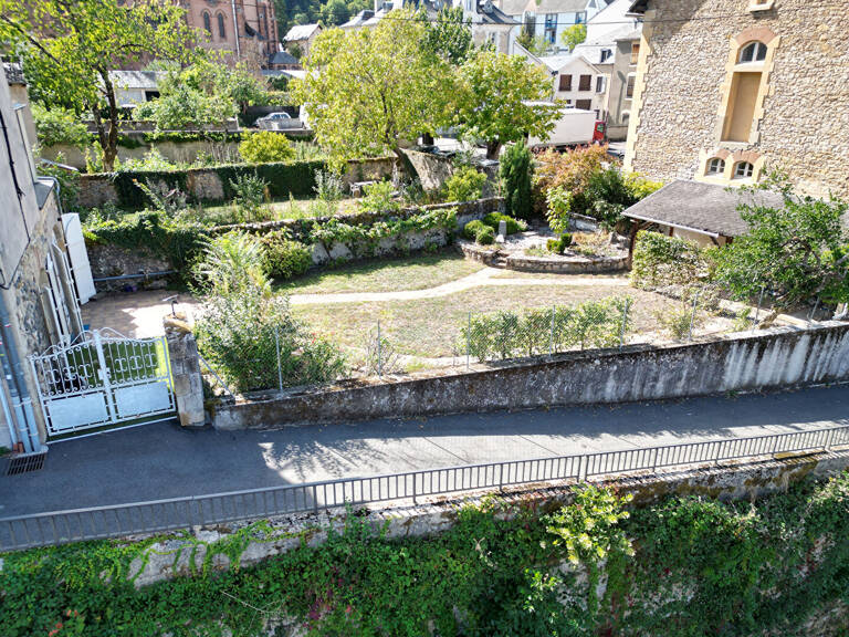 ESPALION, appartement coeur de ville, rez-de-jardin — photo 1