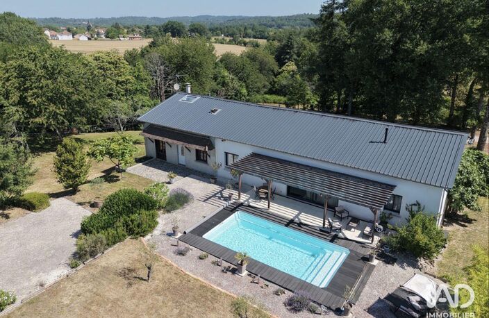 Vente Maison/villa 9 pièces — photo 3