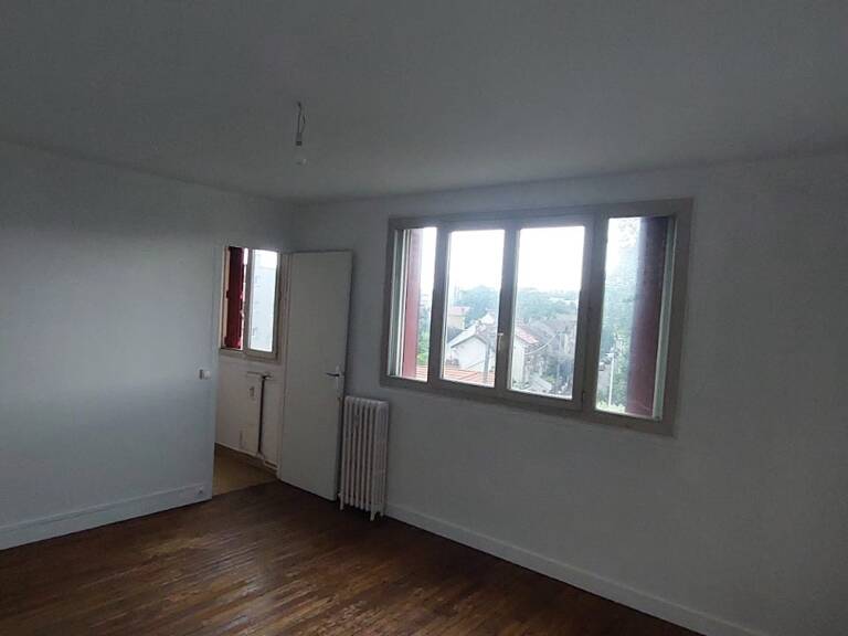 STUDIO (31M²) AVEC CUISINE INDEPENDANTE + PARKING — photo 1