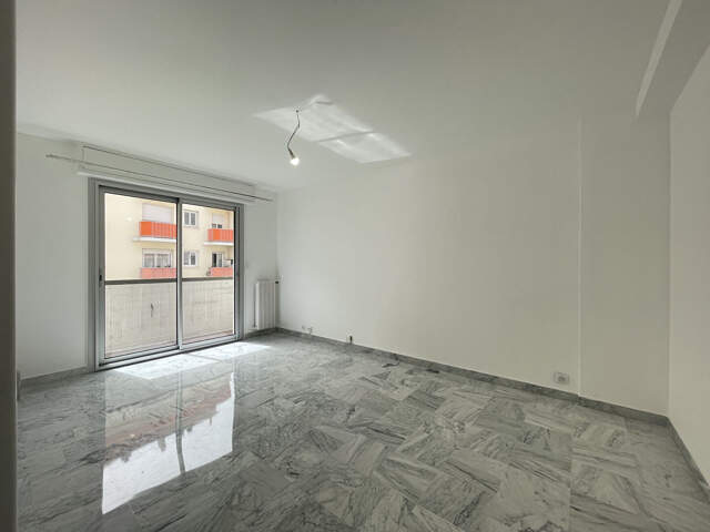 Appartement Nice 2 pièces 41 m2 — photo du bien
