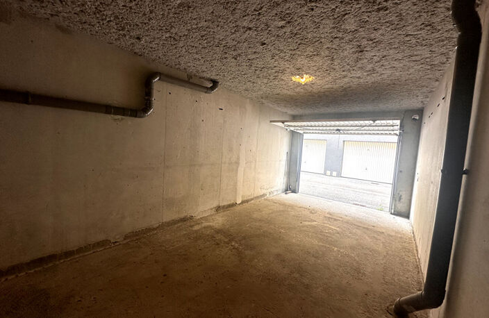 GARAGE FERMÉ — photo 2
