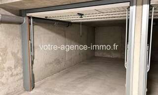 Garage   m² à louer à Nice (06100)