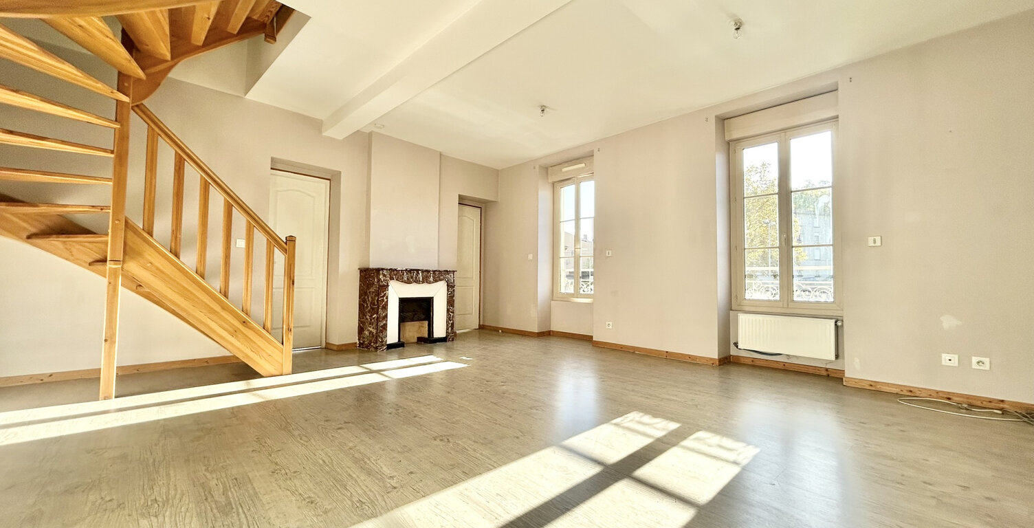 T3 DUPLEX - CENTRE RIVE DE GIER — photo 1