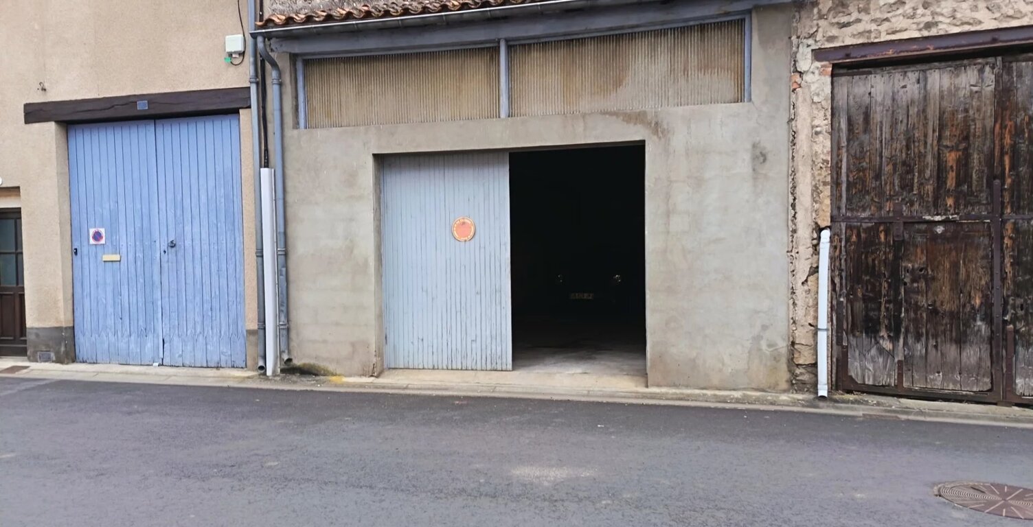 Garage à ST GERMAIN LEMBRON — photo 1