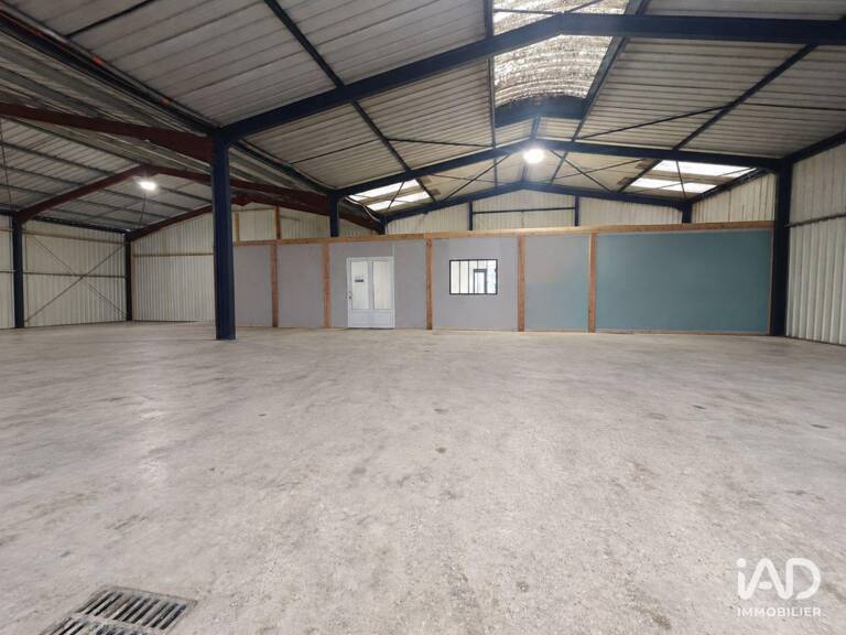 Location Boutique/Local commercial 490 m&sup2; — photo 1