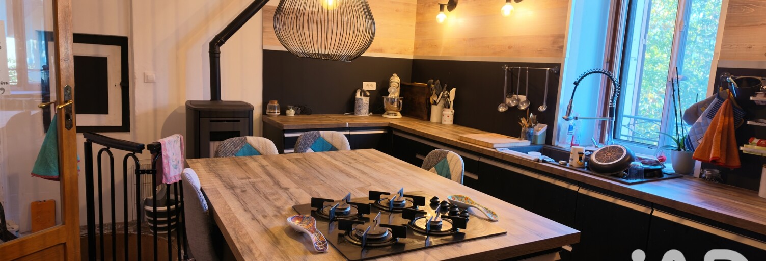 Maison 9 Pièces 215 m² à vendre à Chamoux-sur-Gelon (73390)