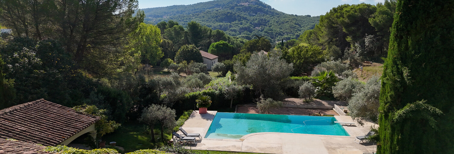 Maison 6 Pièces 180 m² à vendre à Ventabren (13122)