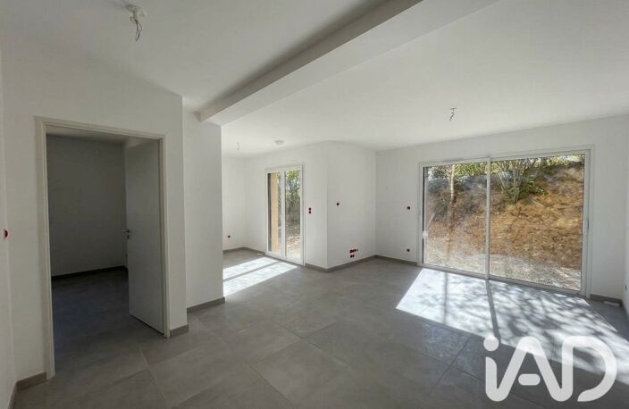 Vente Maison/villa 5 pièces — photo 3