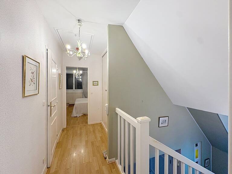 Rare à la vente ! Maison de type St Cloud au Parc des Aigles — photo 1