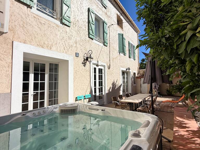 Vente Maison/villa 8 pièces — photo 1