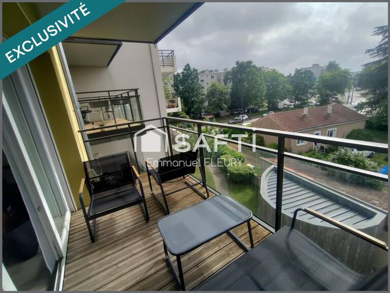 Quartier Rivière  Appartement de 2 chambres, récent avec extérieur et garage — photo 1