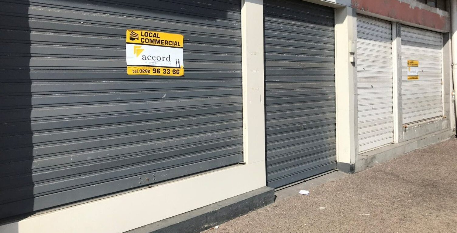 Local Commercial - 50m2 - centre ville Saint-Pierre — photo 1