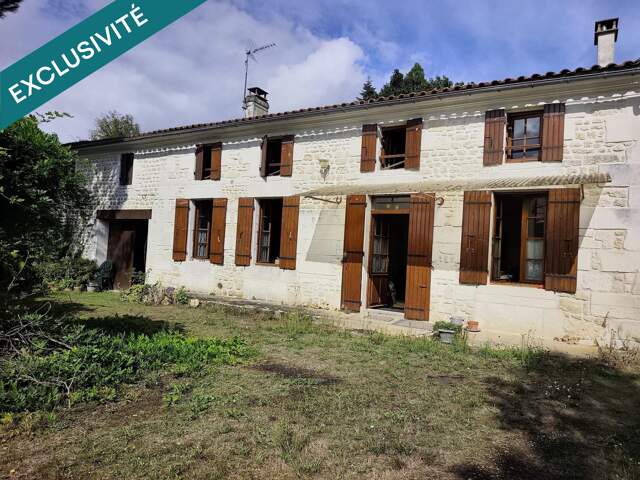 Maison charentaise 153 m²  chai 90 m²  3,47 ha  hangar — photo du bien