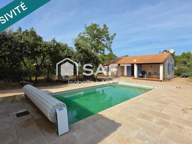 Maison de plain-pied avec piscine, au calme absolu — photo du bien
