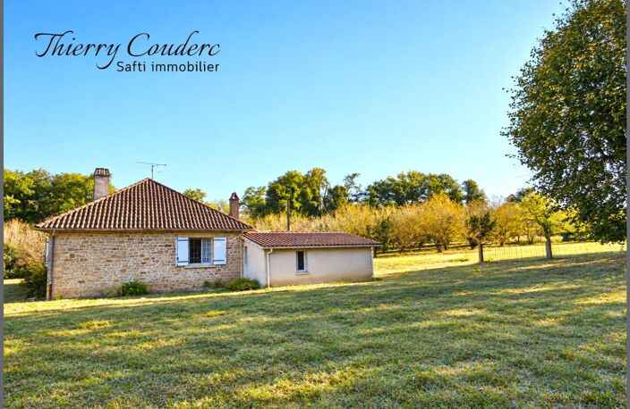 Maison en pierre avec trois chambres et terrain. — photo 3