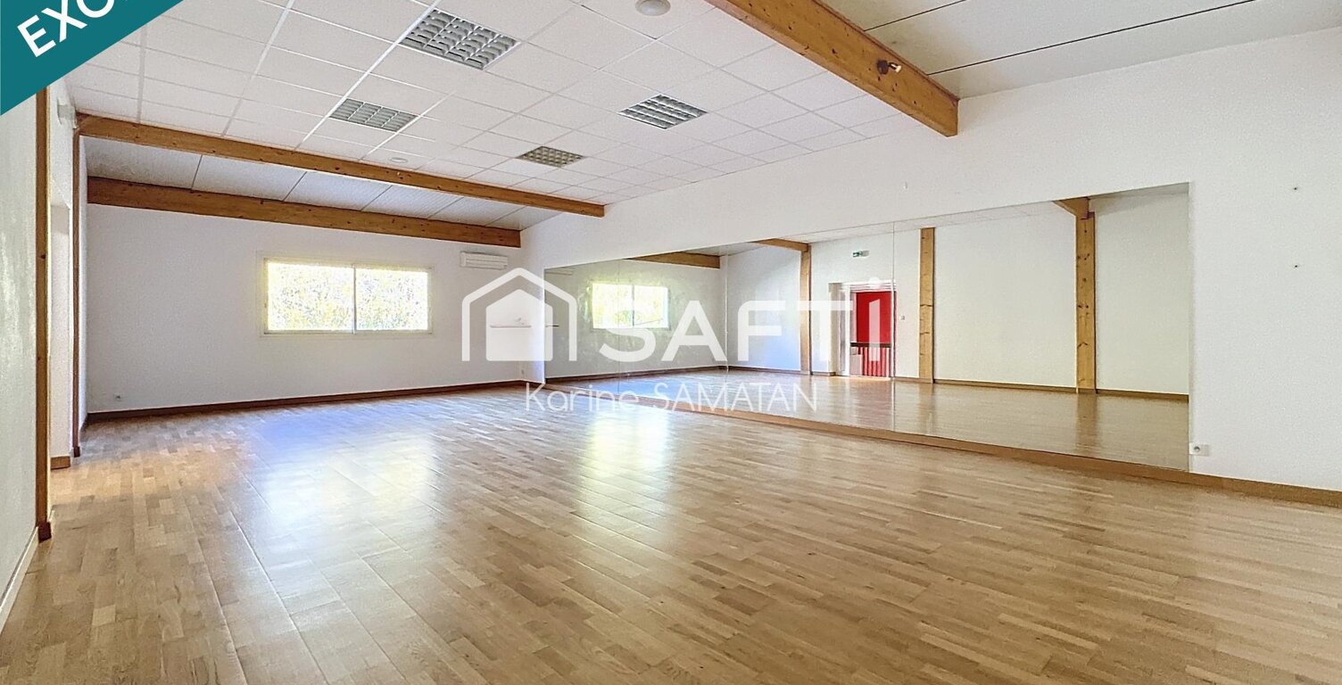 Local commercial rénové de 216 m2 au coeur de Montastruc-La-Conseillère — photo 1