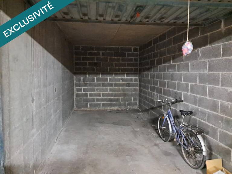 GARAGE A VENDRE - AU PIED DU METRO FORT DE MONS- — photo 1