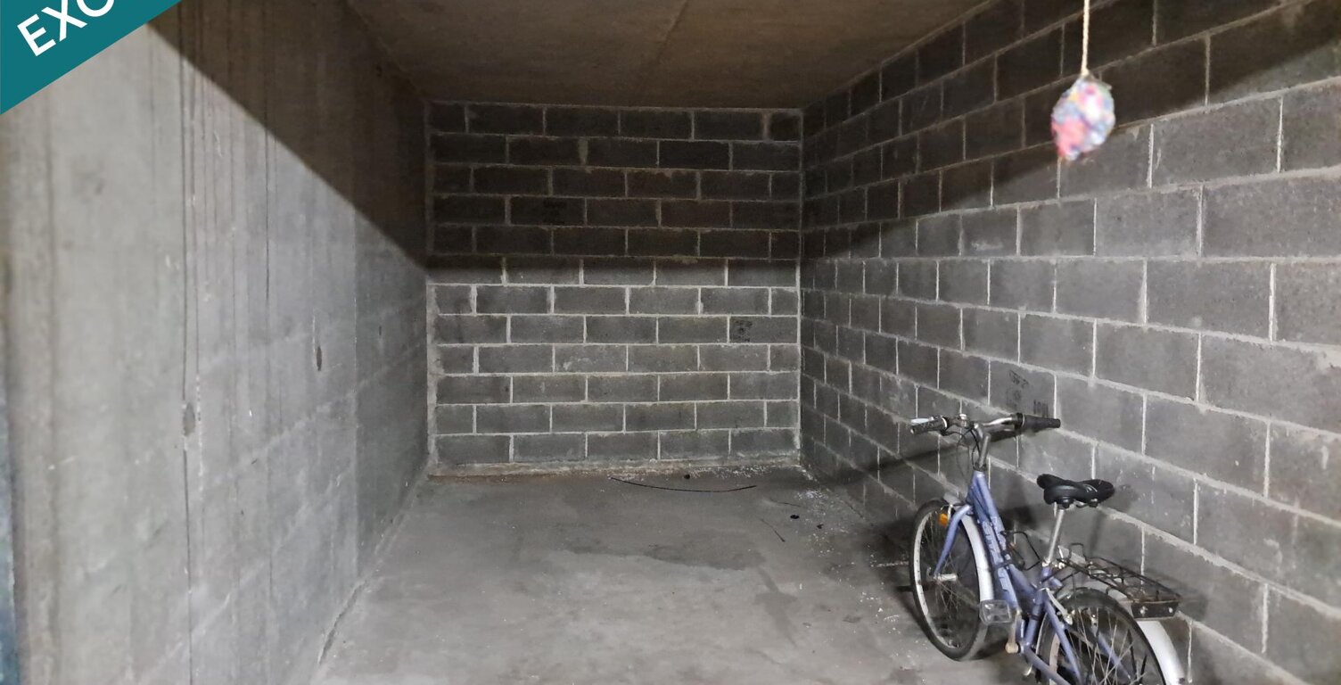 GARAGE A VENDRE - AU PIED DU METRO FORT DE MONS- — photo 1