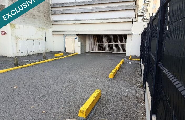 GARAGE A VENDRE - AU PIED DU METRO FORT DE MONS- — photo 2