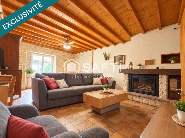 PORT-LESNEY  Maison ancienne avec beaux volumes, 5 chambres — photo 1