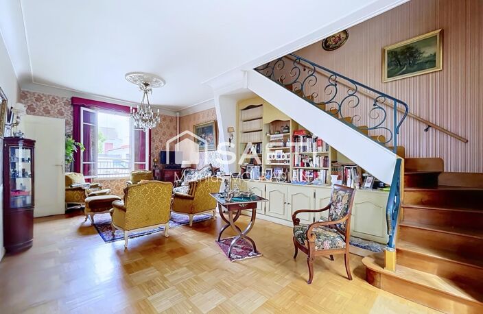 EXCLUSIVITÉ  Maison familiale de 132 m² avec garage, sous-sol total et dépendance, aux portes de Paris. — photo 3