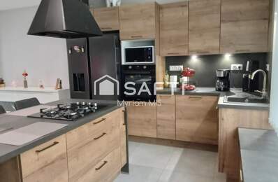 Charmante maison de bourg sur trois niveaux, entièrement rénovée, avec CLIMATISATION — photo du bien