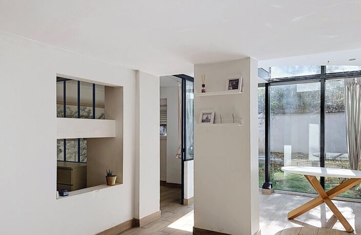 Maison 98 m2 avec 2/3 chambres - Poêle à bois — photo 3