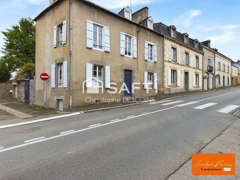 MAISON DE VILLE DE CARACTÈRE AU CUR DE MAYENNE — photo 1