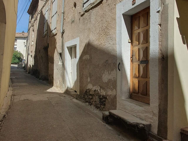 MAISON DE VILLAGE , CAVE ET GRENIER — photo du bien