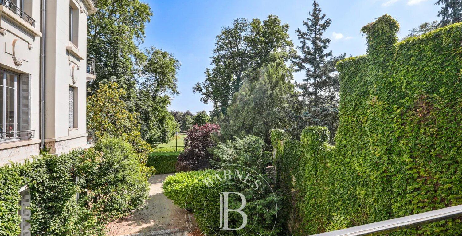 Lyon 6 - Tête d'Or - Appartement de 217 m² -  Balcons - Terrasse - 1 cave - 1 garage - 2 parkings — photo 1
