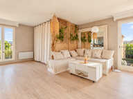 HYÈRES - T3 DE 68.63M2 AVEC LOGGIA FERMÉE - STATIONNEMENT - — photo 3