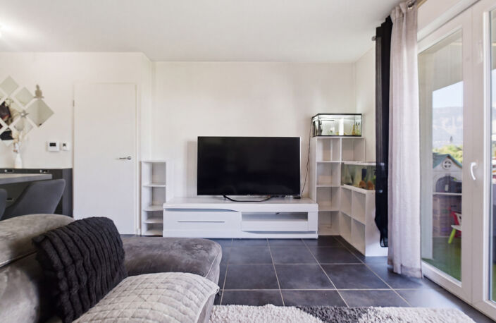 DPT(38) - A Vendre - Saint-Martin-d'Hères - Appartement 2P+C — photo 5