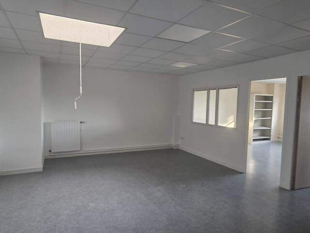 BUREAUX A LOUER Beaucouzé — photo du bien