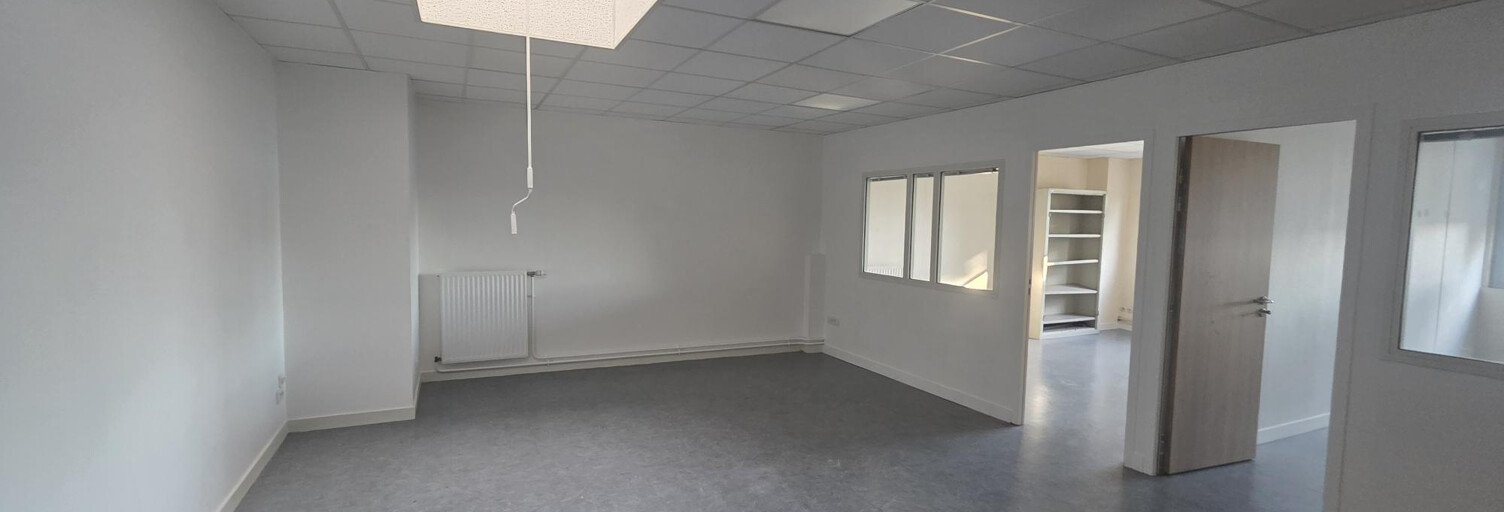 Bureau  64 m² à louer à Beaucouzé (49070)