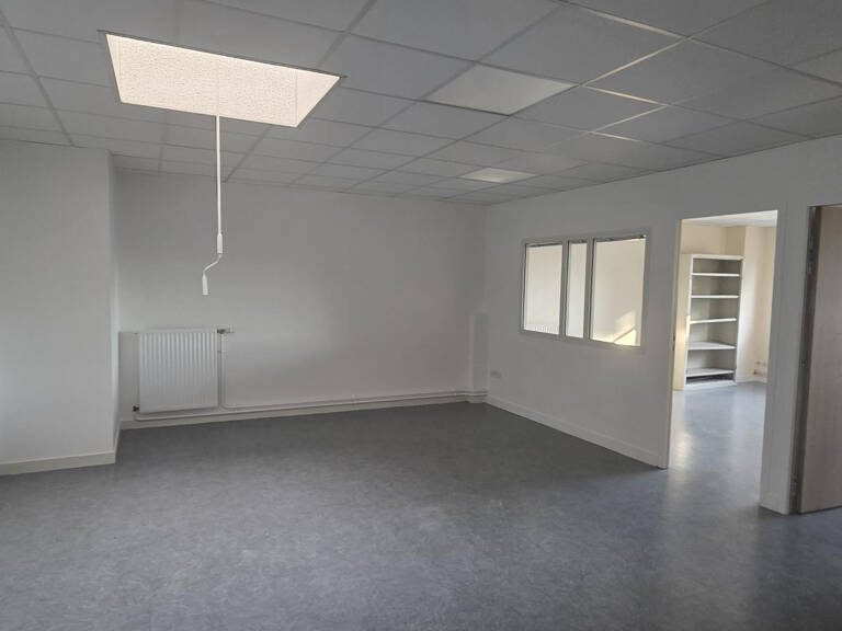 BUREAUX A LOUER Beaucouzé — photo 1