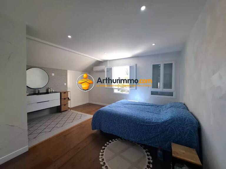 BELLE MAISON FAMILIALE  AVEC GARAGE, PISCINE, TERRAIN DE 1000 M² — photo 1