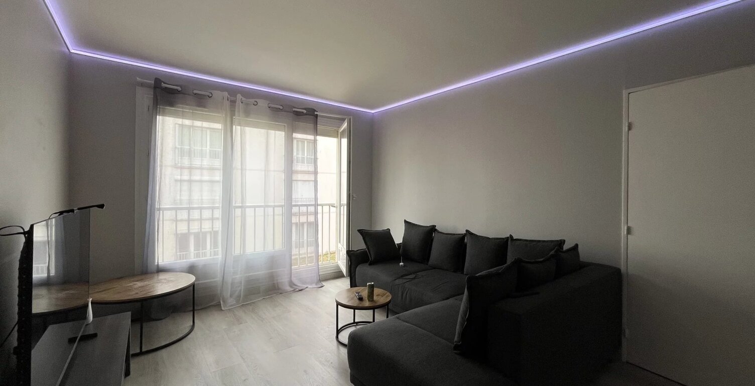 A LOUER - APPARTEMENT de 2 pièces situé à proximité du Centre Ville de CHARTRES — photo 1