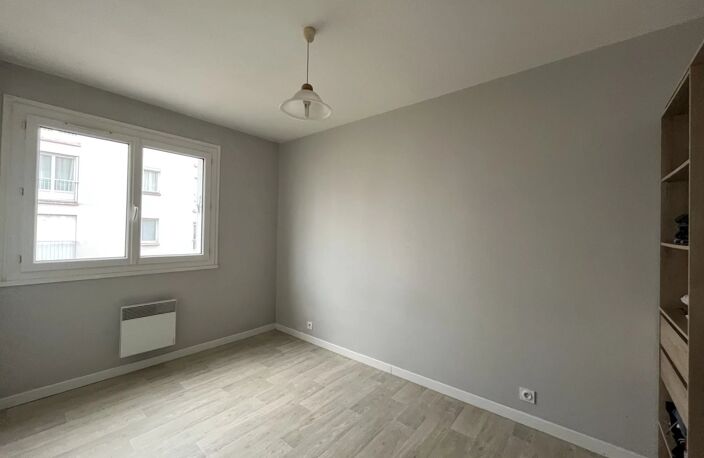 A LOUER - APPARTEMENT de 2 pièces situé à proximité du Centre Ville de CHARTRES — photo 4