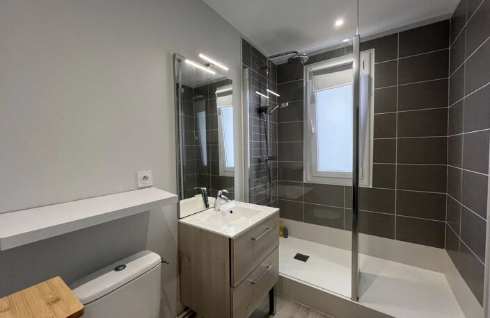 A LOUER - APPARTEMENT de 2 pièces situé à proximité du Centre Ville de CHARTRES — photo 5