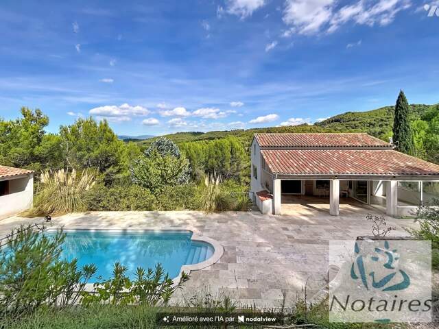 Maison 4 pièces 155 m² à Rognes — photo du bien