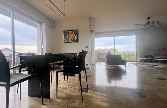 Vente maison 5 pièces 255 m² La Tour-de-Salvagny (69890) — photo 4