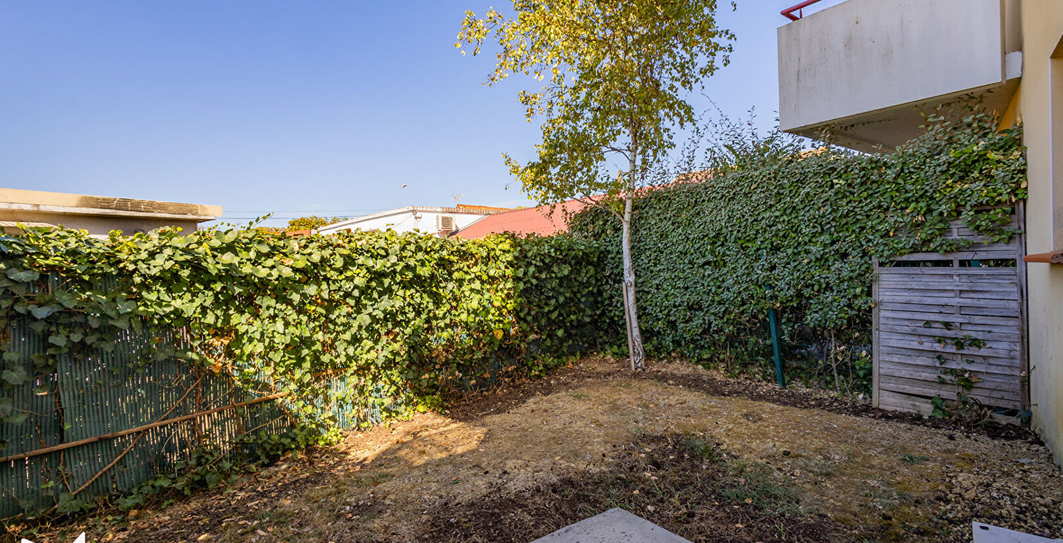 À vendre : Bel appartement en rez-de-jardin, avec places de parking dans une résidence calme sécurisée — photo 1