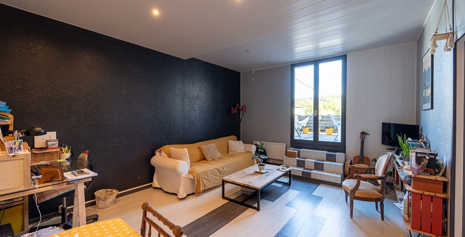Appartement T3 de 45 m² avec grande terrasse de 32 m², cave et place de parking - Bagnères-de-Bigorre — photo 1